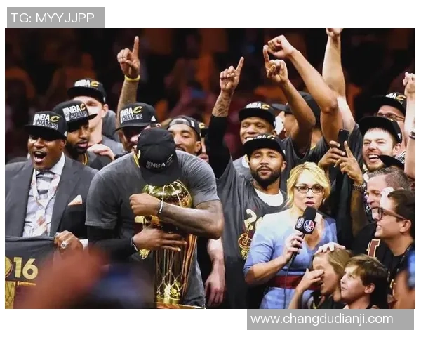 2017年NBA揭幕战勇士与马刺的巅峰对决精彩回顾与赛季展望