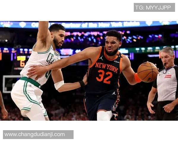 纽约尼克斯与波士顿凯尔特人激战正酣谁能在这场经典对决中笑到最后 纽约尼克斯与波士顿凯尔特人激战正酣谁能在这场经典对决中笑到最后