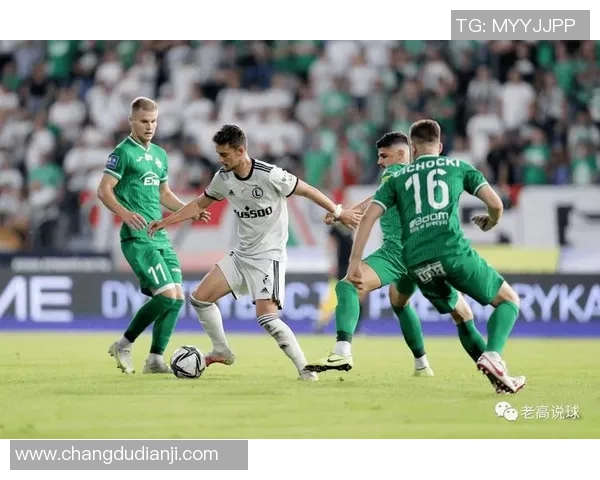 萨格勒布迪纳摩与安德莱赫特的激烈对决即将上演球迷期待的巅峰之战